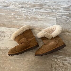 Girls UGG Tan Sheepskin Booties